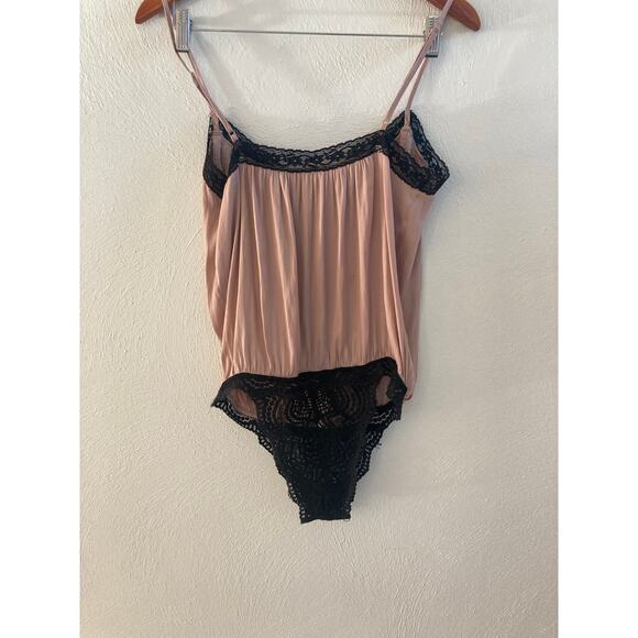 Free People Intimately Free Silky Nude Black Lace Surplice Bodysuit Cami S - Picture 10 of 12